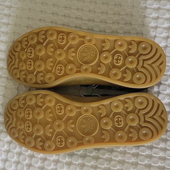 Gucci x Adidas Gazelle Sneakers - Picture 4 of 4